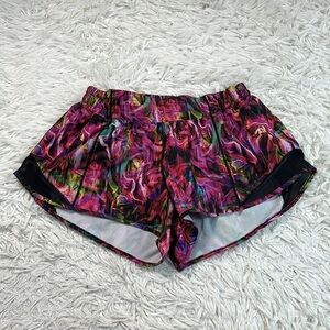 Lululemon Hotty Hot Low Rise Short 2.5" Hyper Flow Pink Multi / Black